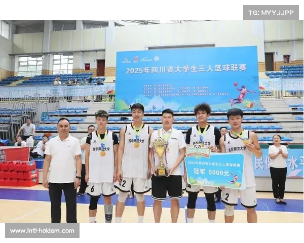 四川选手唐浩然力克河北韩柏昊勇夺男子63公斤级冠军